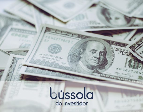 Comprar dólar pode ser uma boa opção de investimento